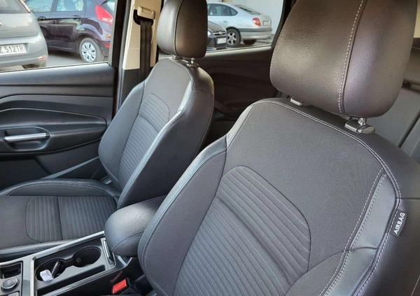 Ford Kuga cena 49900 przebieg: 238000, rok produkcji 2016 z Nieszawa małe 352